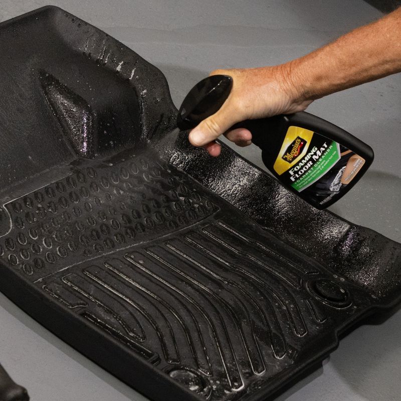 Foaming Floor Mat & Carpet Cleaning Kit