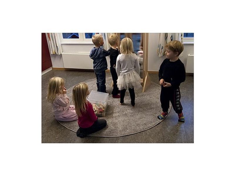 Matta rund 200 cm röd