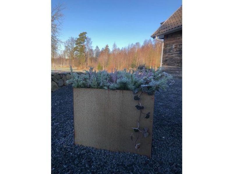 L-kruka med botten corten 60x60x55cm