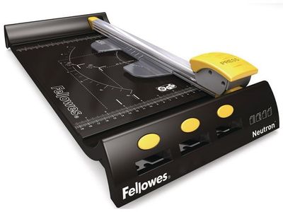 Skärmaskin FELLOWES Neutron trimmer A4