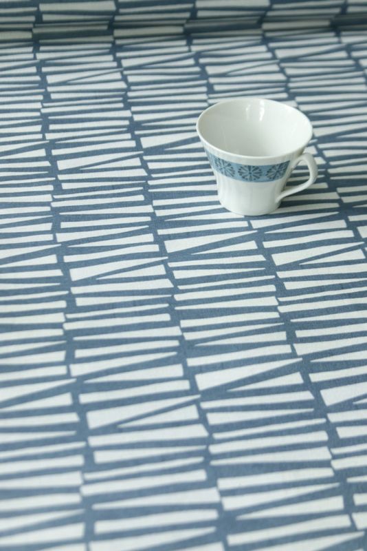 Vaxduk i textil akrylatbehandlad - Trapp blå