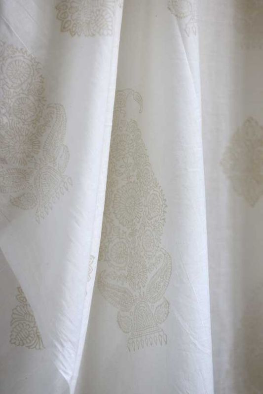 Stuvbit 0,8 meter voile  Paisley beige - 300 cm bred