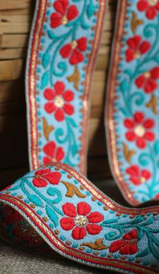 Dekorband blått med blommor - kantband i textil nr 24
