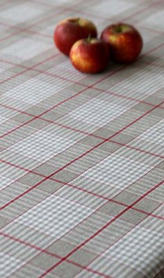 Vaxduk i textil akrylatbehandlad vaxduk - Visby röd