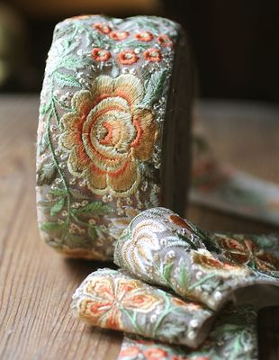 Dekorband - organza med gula blommor