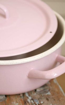 Kastrull i emalj med lock - ROSA 4,5 liter