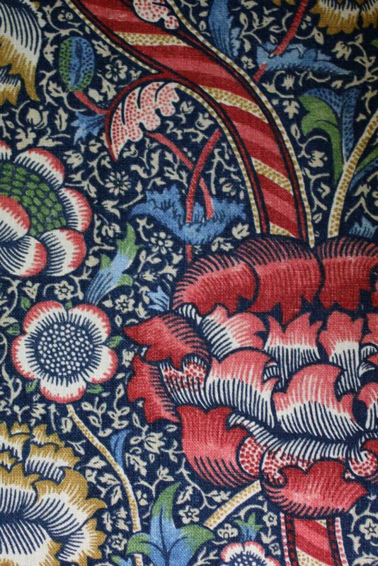 Möbeltyg 100% lin William Morris - Wandle - indigo/carmine