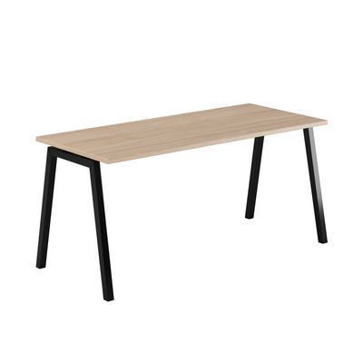 Luna A - Ett modernt bord med fasta ben i A-form