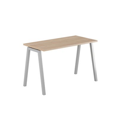 Luna A - Ett modernt bord med fasta ben i A-form