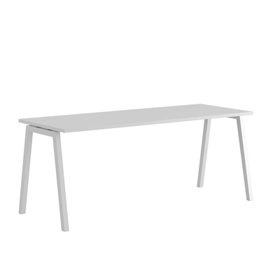 Luna A - Ett modernt bord med fasta ben i A-form