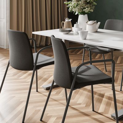 Tygklädd stapelbar stol med armstöd - Choice