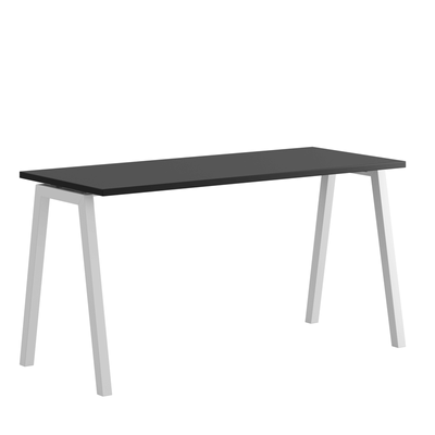 Luna A - Ett modernt bord med fasta ben i A-form