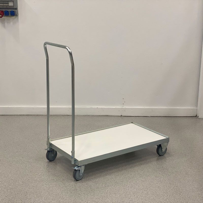 Vagn till stapelbara stolar och fällbara bord