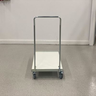 Vagn till stapelbara stolar och fällbara bord