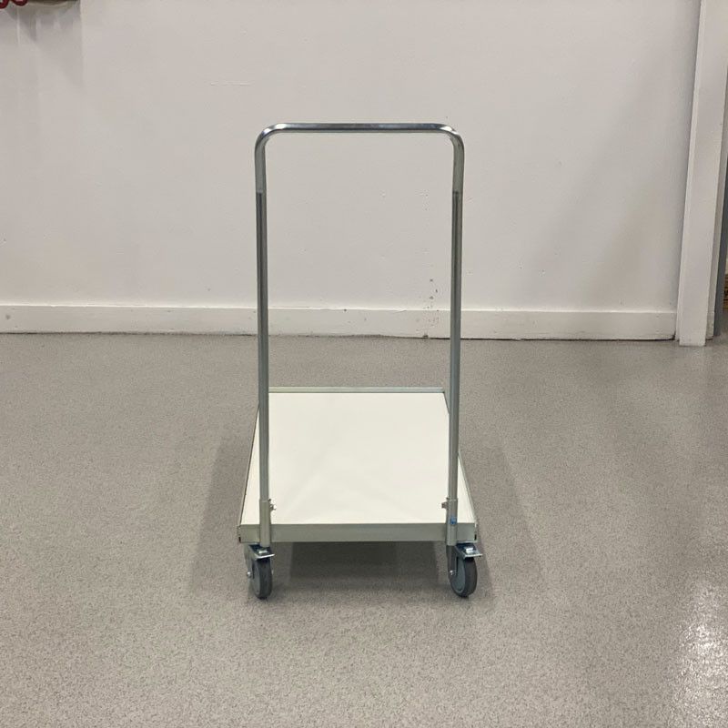 Vagn till stapelbara stolar och fällbara bord