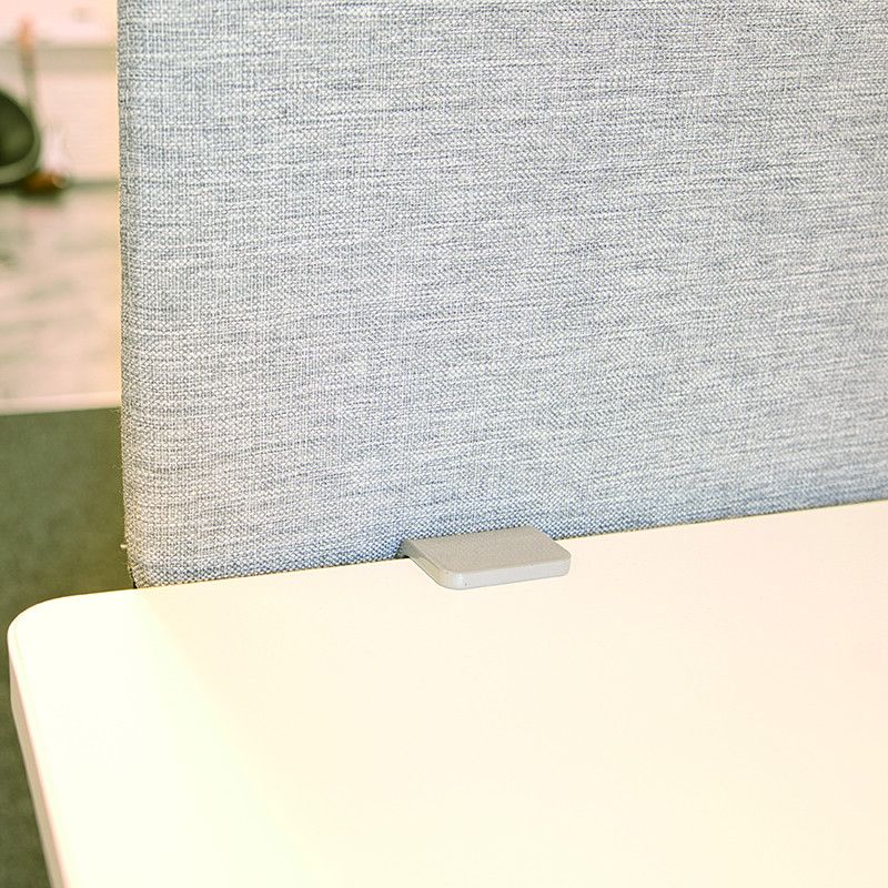 Klämfästen till bordsskärm - Silencio