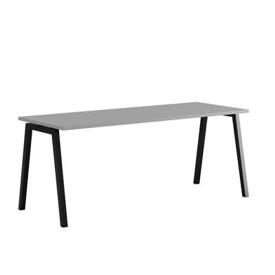 Luna A - Ett modernt bord med fasta ben i A-form