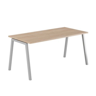 Luna A - Ett modernt bord med fasta ben i A-form