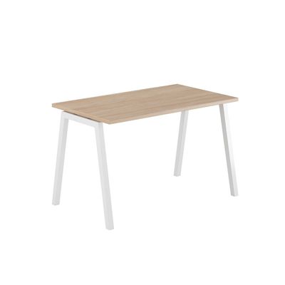 Luna A - Ett modernt bord med fasta ben i A-form