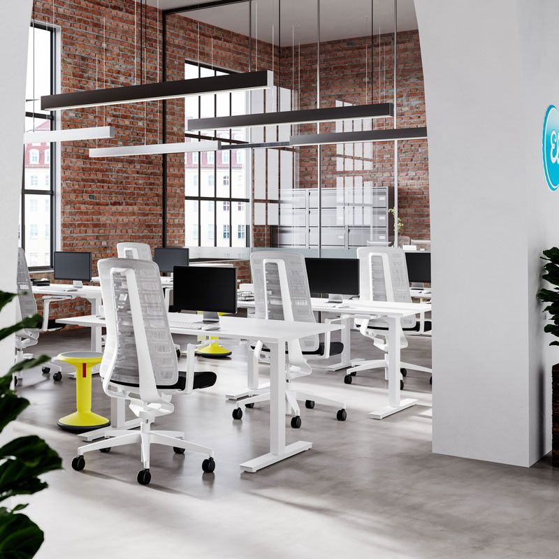 PUREis3 – Den flexibla kontorsstolen