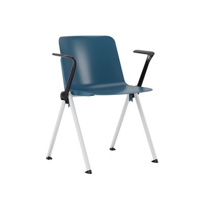 Vittoria med armstöd - Stapelbar stol i snygg design