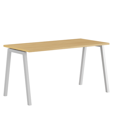 Luna A - Ett modernt bord med fasta ben i A-form