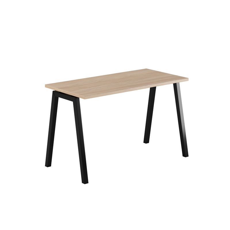 Luna A - Ett modernt bord med fasta ben i A-form