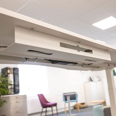 ECO - Höj & sänkbart skrivbord med vev