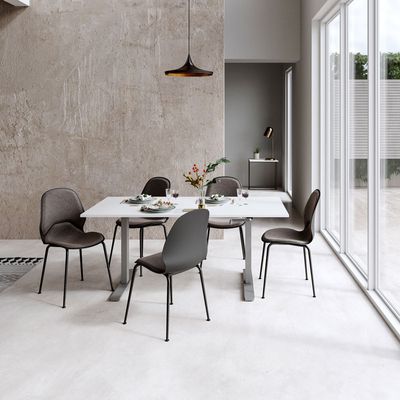 Petra - En tygklädd stol