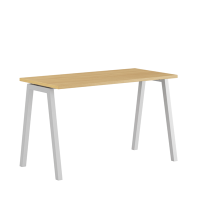 Luna A - Ett modernt bord med fasta ben i A-form