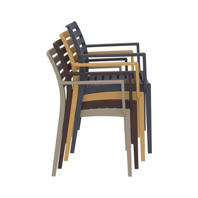 Artemis - En klassisk och modern stol med armstöd