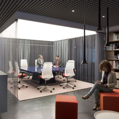 EVERYis1 - Modern kontorsstol i mesh