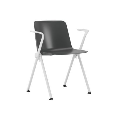 Vittoria med armstöd - Stapelbar stol i snygg design