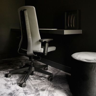 PUREis3 – Den flexibla kontorsstolen