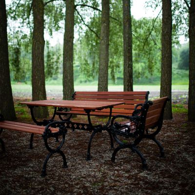 Byarum bänk 120 cm Svart med oljad mahogny