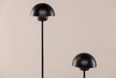 LYCKORNA Golvlampa Svart