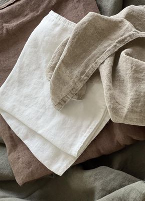 Julie Servett Off White 45x45cm | Svanefors