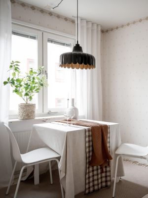 Wells Taklampa Svart 43cm | PR Home