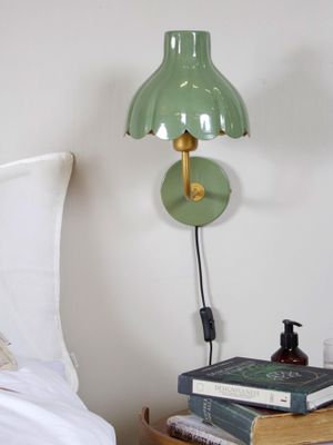 PR Home Wells Vägglampa Mossa/guld 21cm
