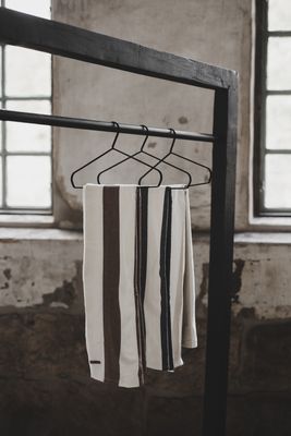 Jakobdahls Striato Duk 140x260 cm Brun/Offwhite