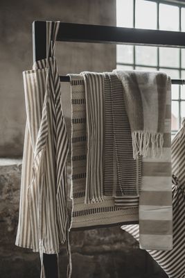 Jakobdahls Striato Duk 140x260 cm Linne