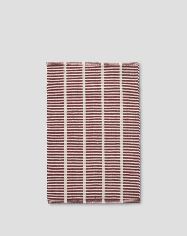 Jakobsdals Lagan Matta 60x90 cm Röd