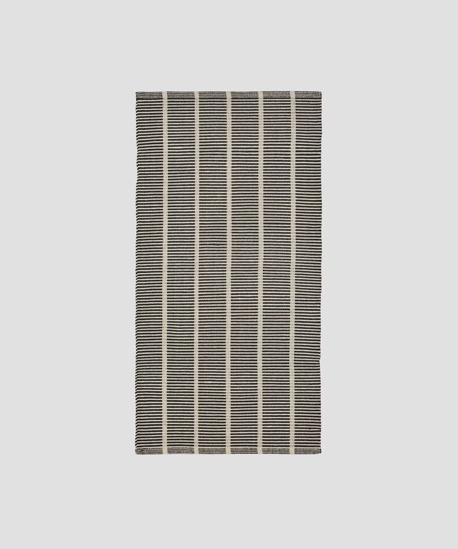 Jakobsdals Lagan Matta 70x140 cm Svart
