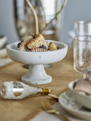 Eris Piedestal skål Vit Marmor 165 ml Bloomingville