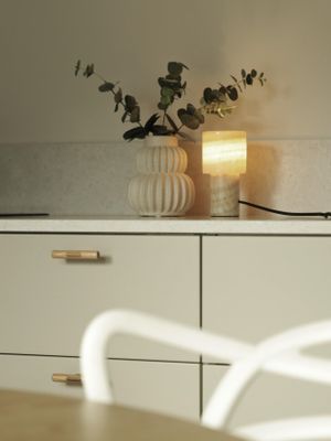 Lucie bordslampa G9 marmor 16cm Benvit | PR Home