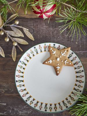 Bloomingville Jolly Jul Tallriksset, Multi, Stengods Ø20xH3 cm, Set om 6