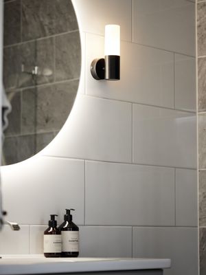 Beta Vägglampa IP44 MattSvart 21cm Svart | PR Home