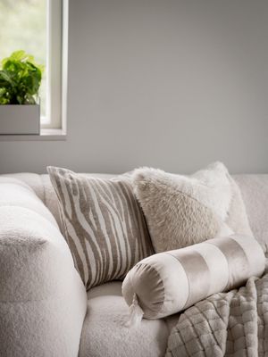 Ayla Kudde Beige 18x18x45cm | Svanefors
