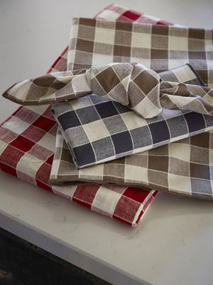 Mary Servett Nougat 45x45cm | Svanefors