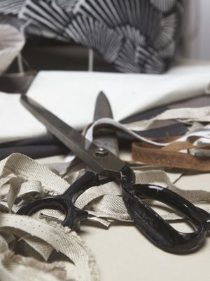 PR Home Aware Juni Svart 40 cm